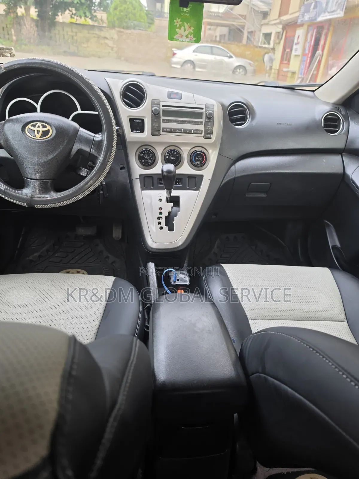 Toyota Matrix 2010 Silver
