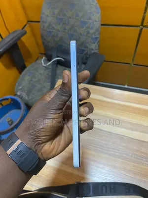 Infinix Smart 7 64 GB White