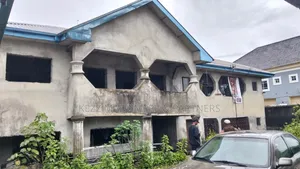 6bdrm Duplex in Near Save Alive, Rumuomasi for sale