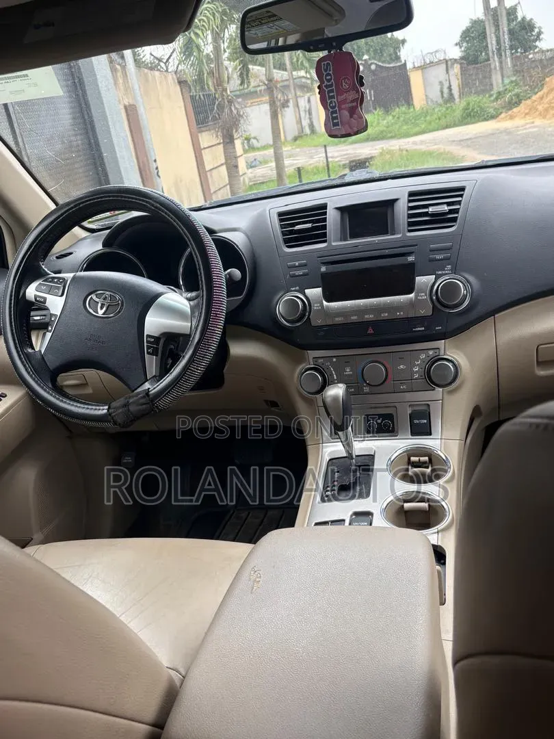 Toyota Highlander 2012 Green