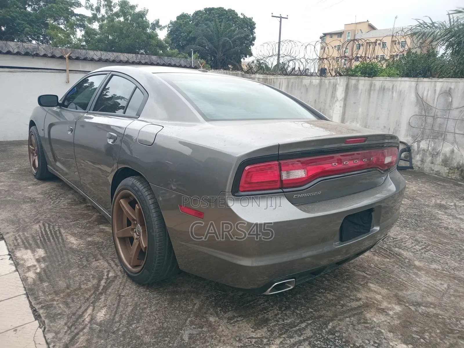 Dodge Charger 2011 Gray