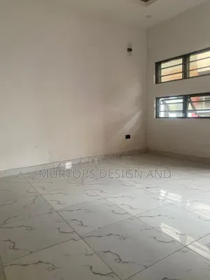 3bdrm Townhouse / Terrace in Lekki Phase 2 for rent