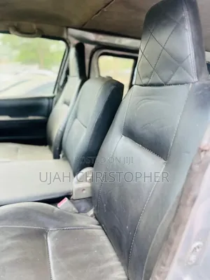 Toyota HiAce 2013