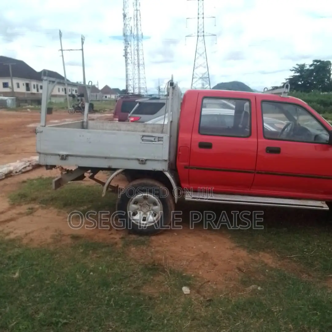 Toyota Hilux 1998 Red