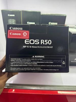 Canon Eos R50 With 18-45 STM Lens Kit