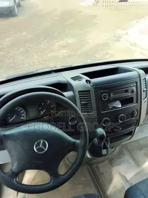 Mercedes-Benz Sprinter 2022 White