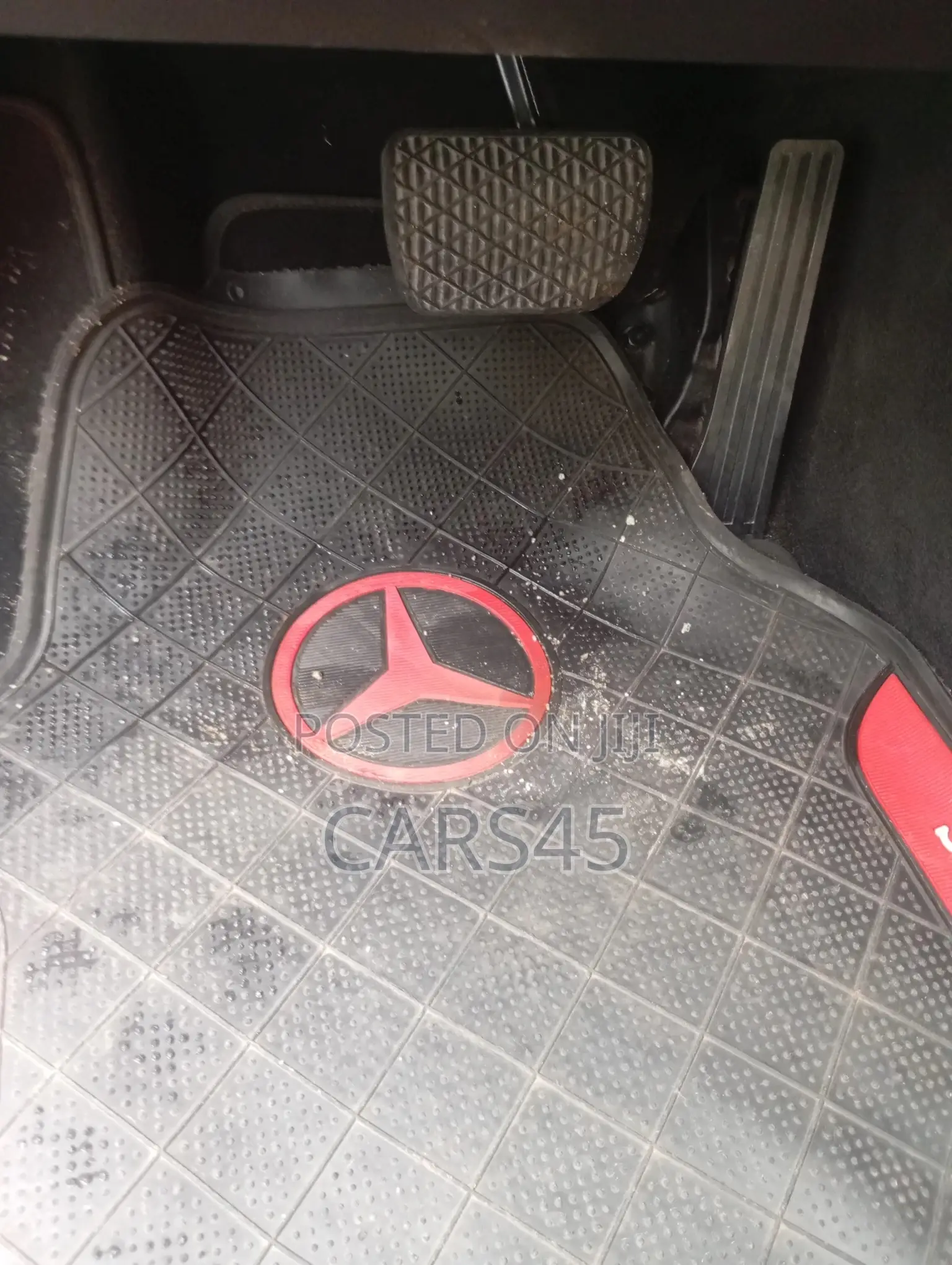 Mercedes-Benz C300 2016 Gray