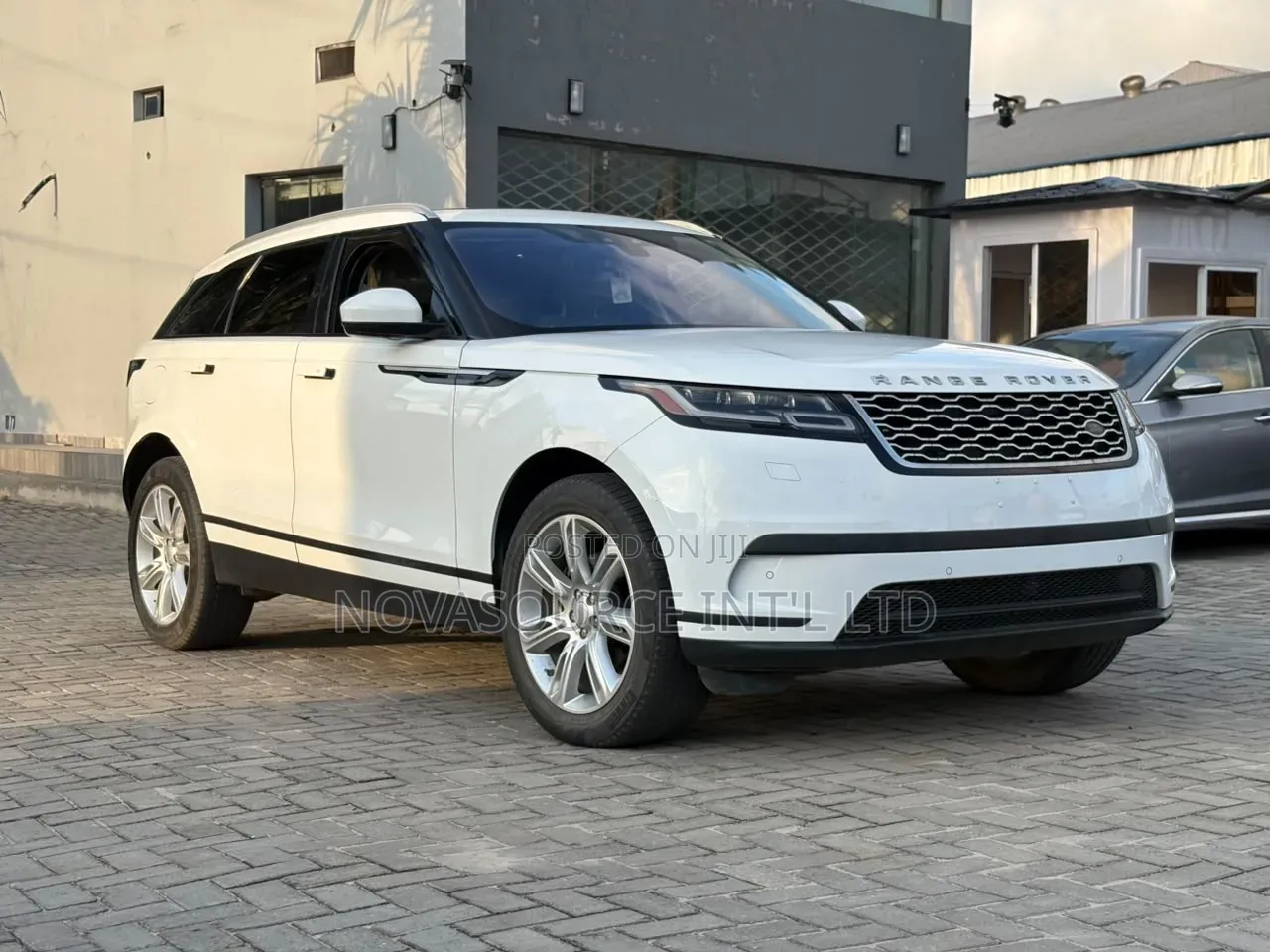 Rover Land 2019 White