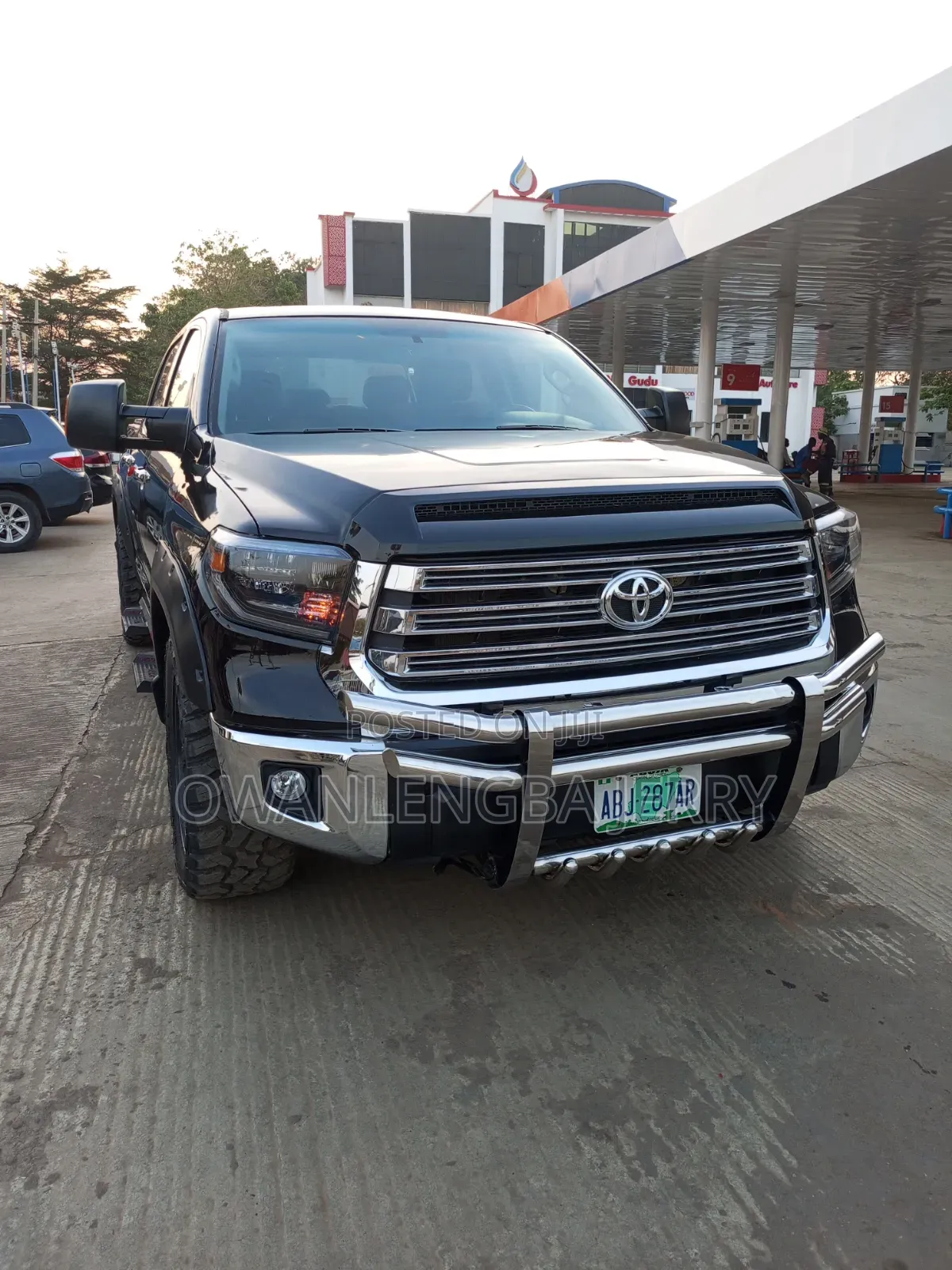 Toyota Tundra 2017 Black
