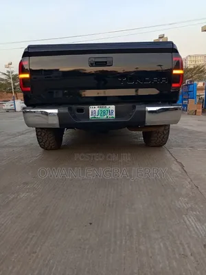 Toyota Tundra 2017 Black