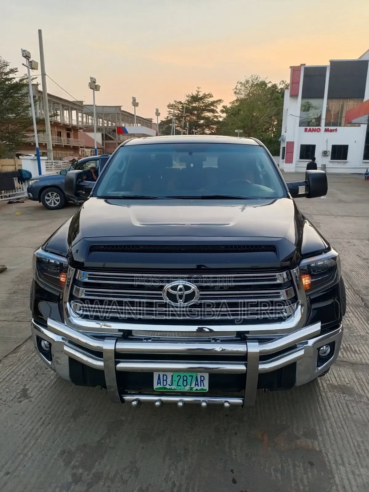 Toyota Tundra 2017 Black