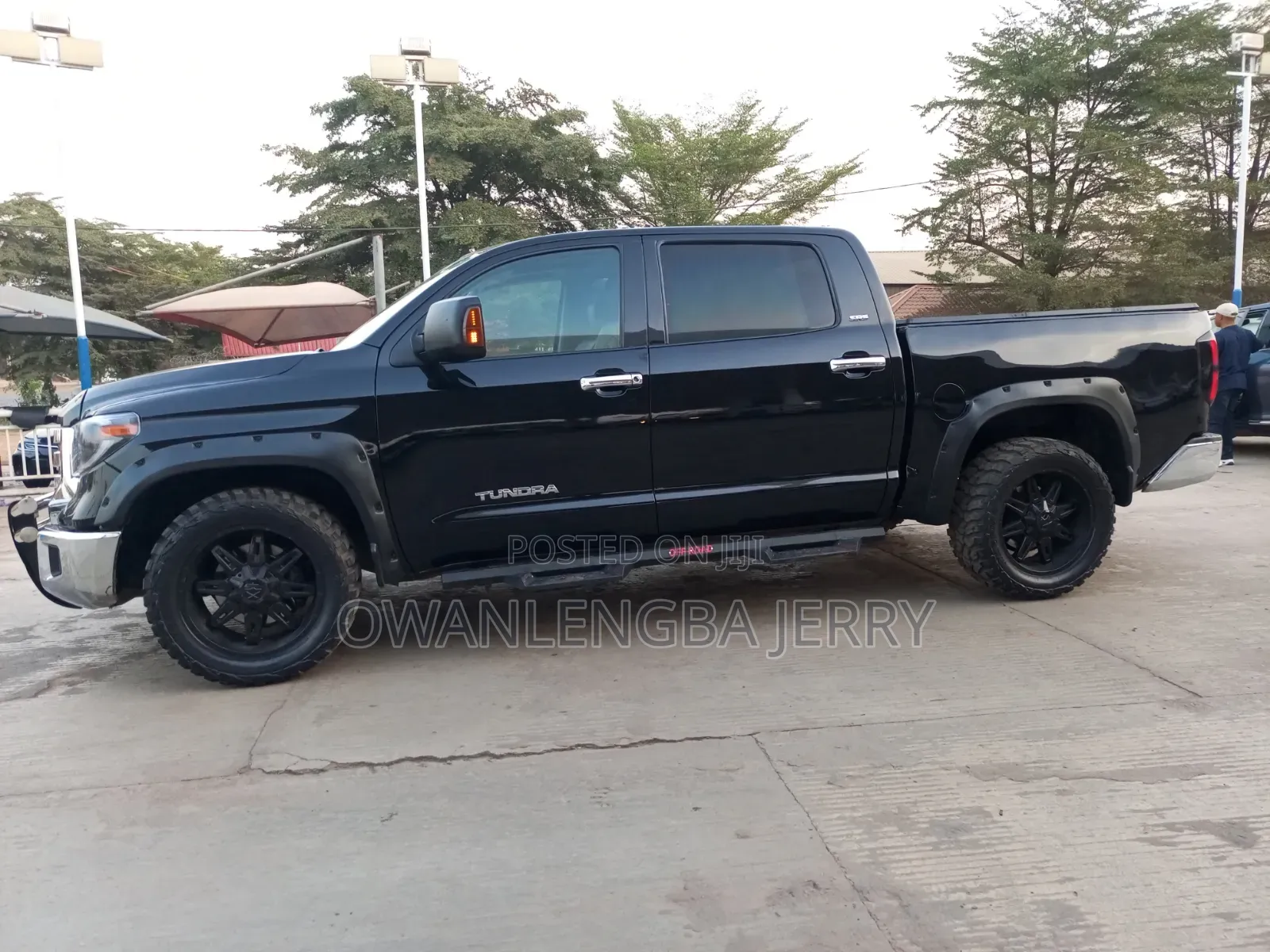 Toyota Tundra 2017 Black