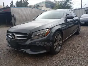 Mercedes-Benz C300 2017 Gray
