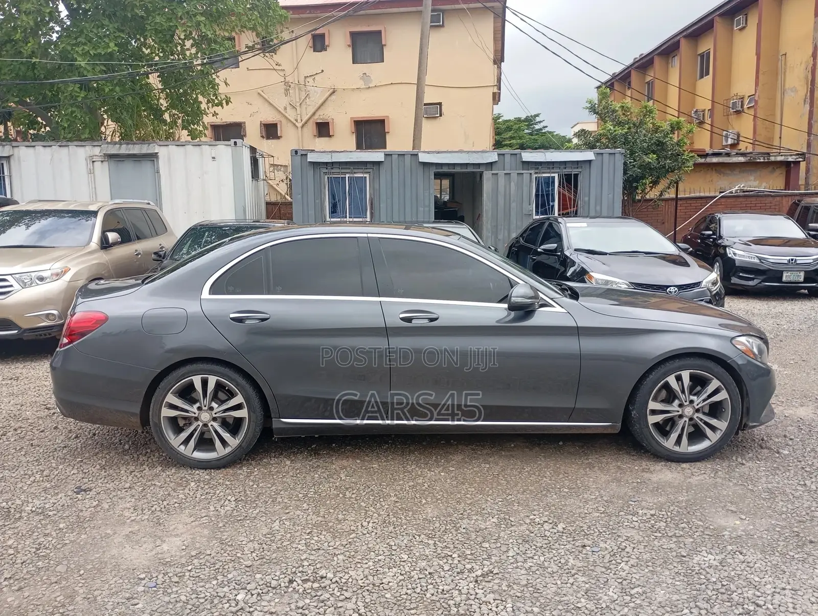 Mercedes-Benz C300 2016 Gray