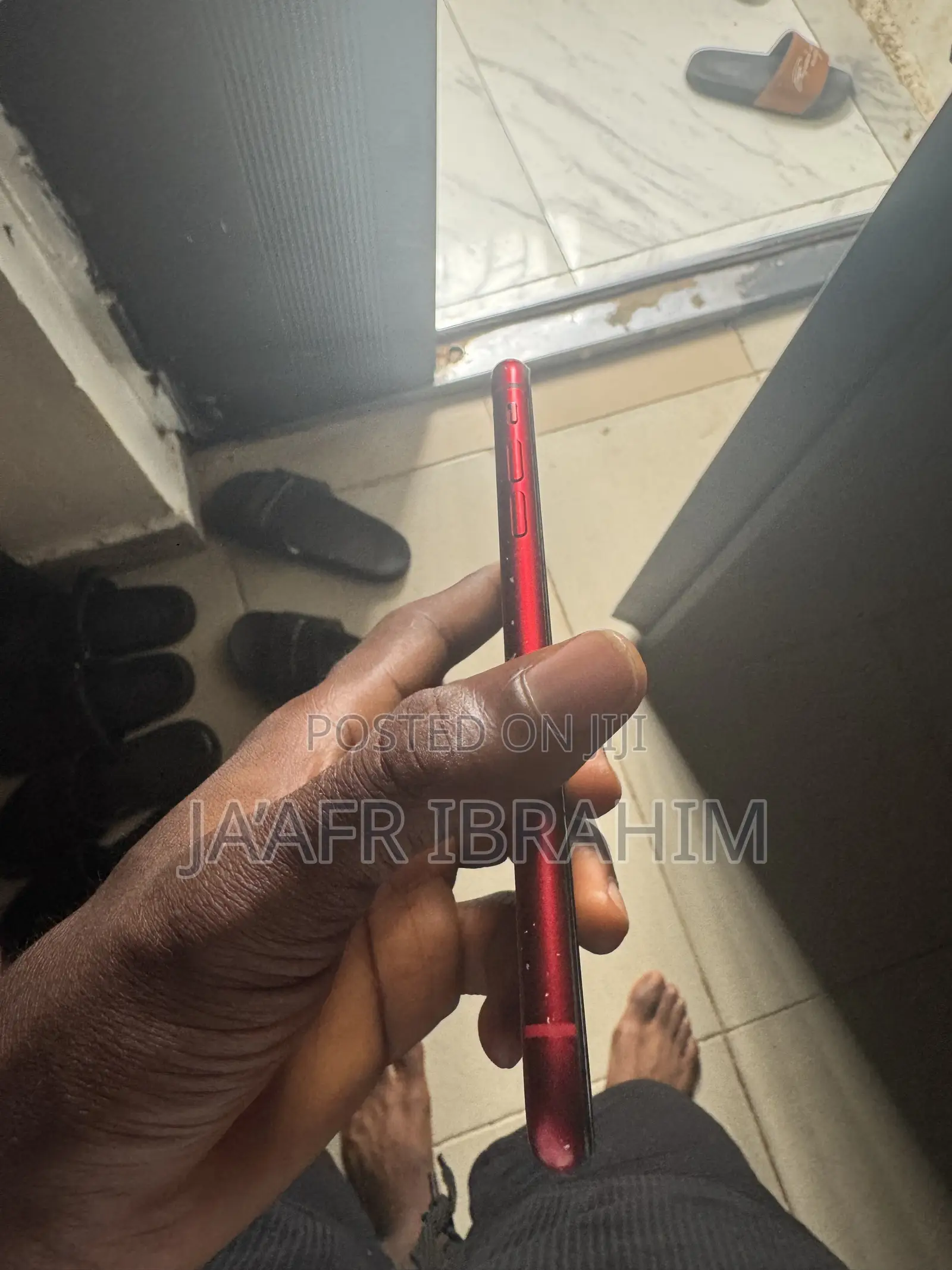 Apple iPhone 11 64 GB Red