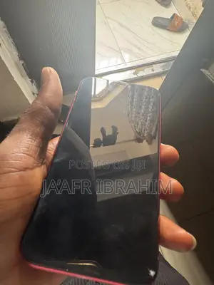 Apple iPhone 11 64 GB Red