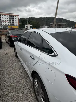 Hyundai Sonata SE 2019 White