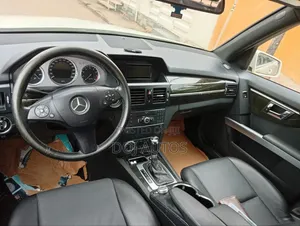 Mercedes-Benz GLK-Class 350 2011 White