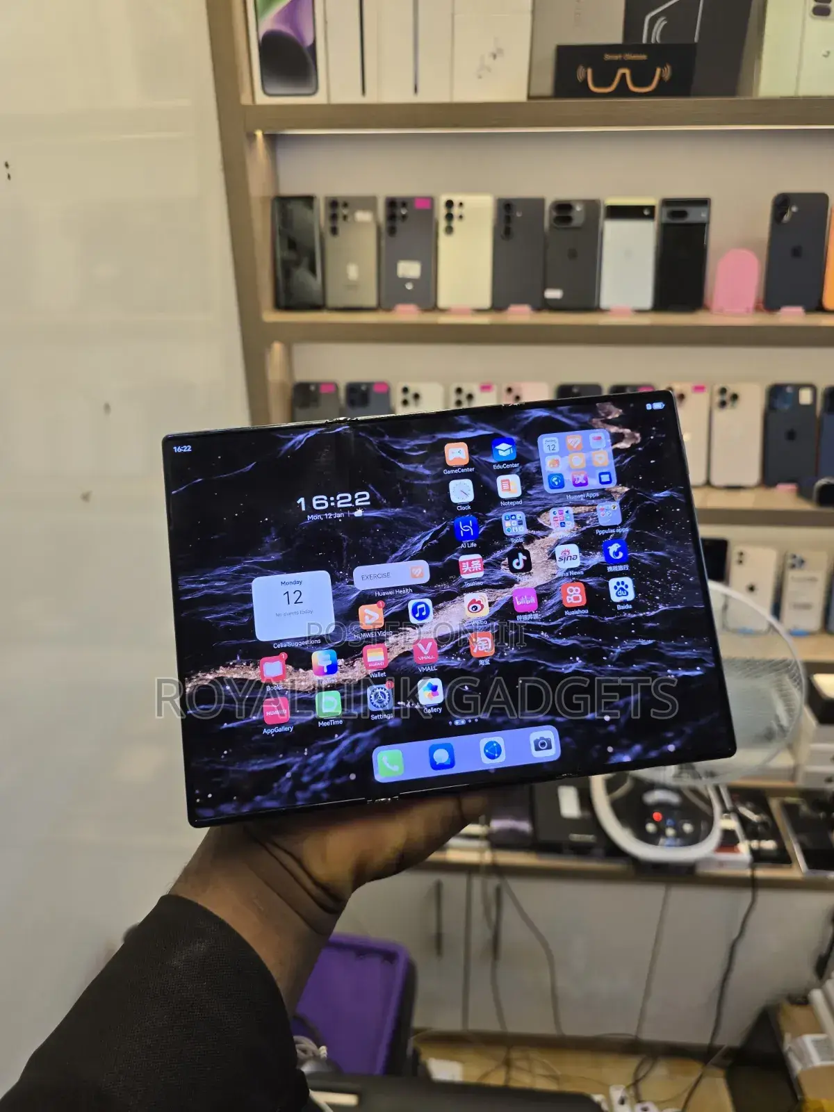 Huawei Mate XT Ultimate Design 1 TB Black