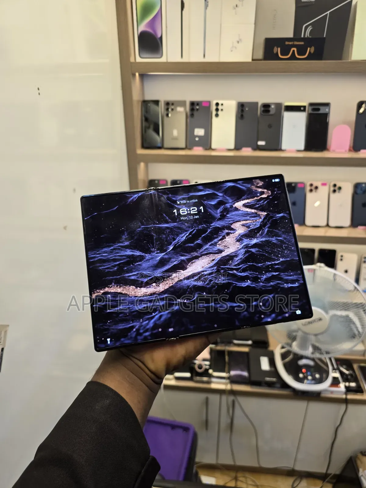 Huawei Mate XT Ultimate Design 1 TB Black