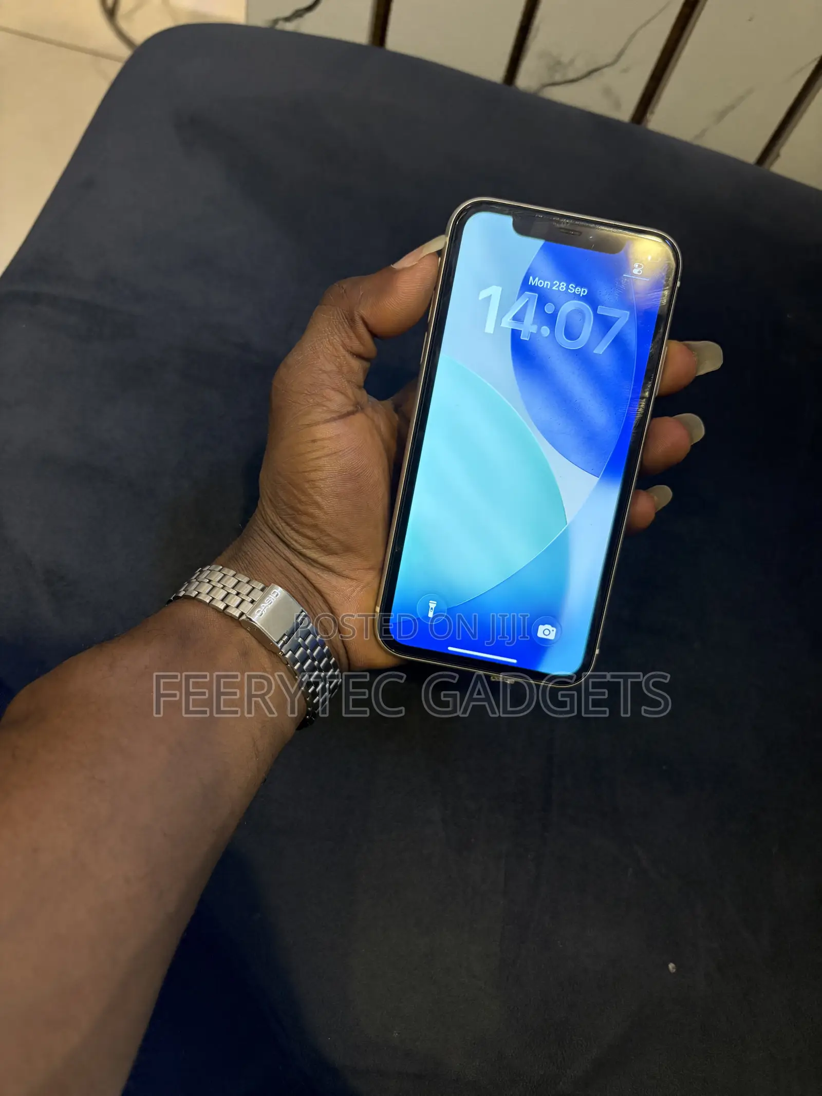 Apple iPhone 11 64 GB White