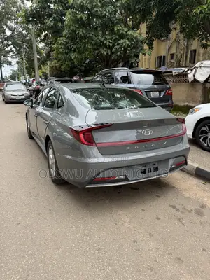 Hyundai Sonata SE 2021 Gray