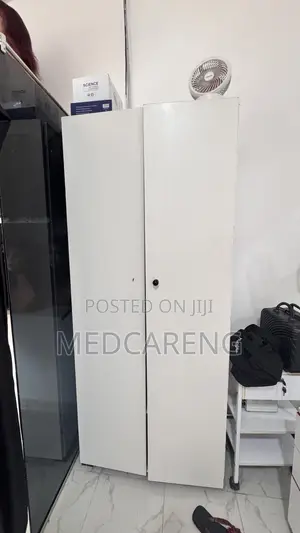 Closed Cabinet Shelf