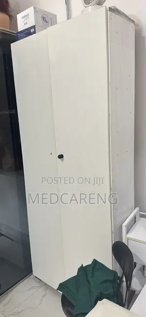 Closed Cabinet Shelf