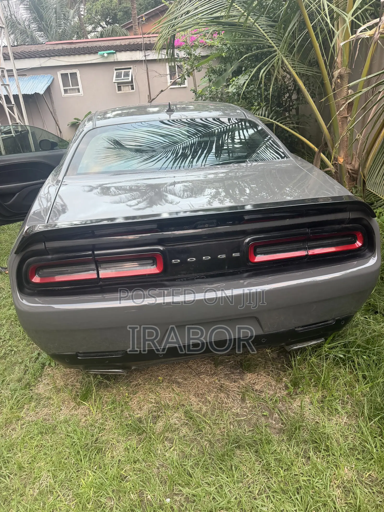 Dodge Challenger SRT Hellcat RWD 2017 Gray