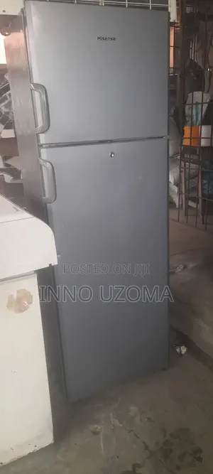 Neat 302L Hisense Standing Fridge