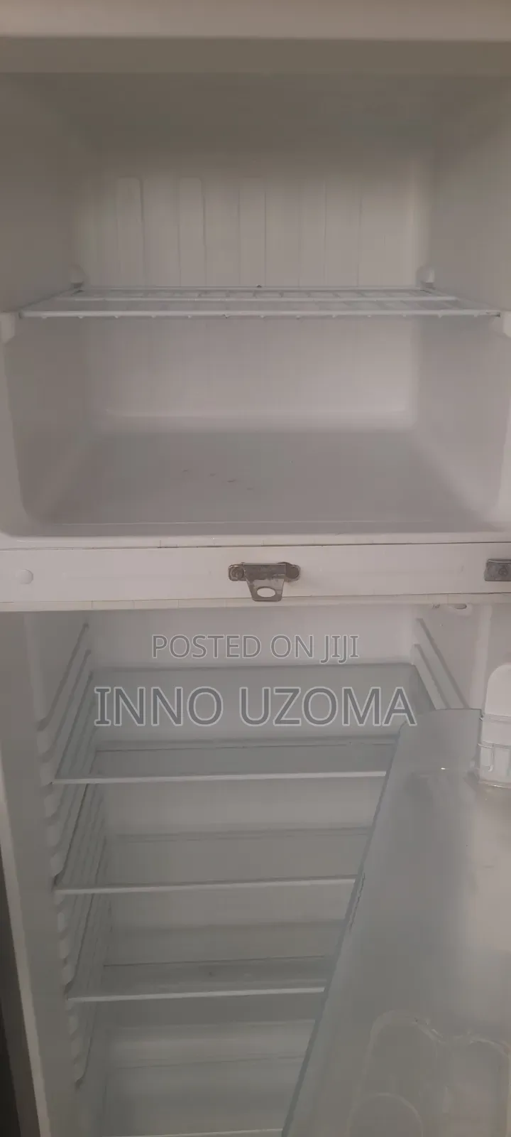 Neat 302L Hisense Standing Fridge
