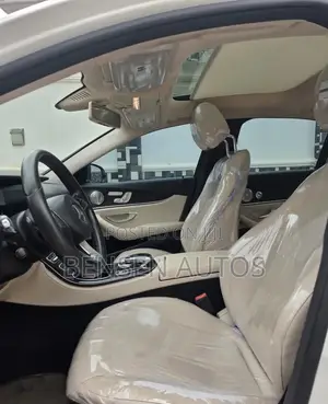 Mercedes-Benz E300 4Matic AWD Sedan (2.0L 4cyl 9A) 2017 White