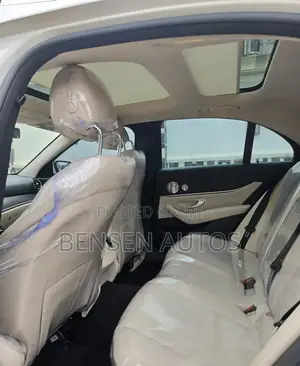 Mercedes-Benz E300 4Matic AWD Sedan (2.0L 4cyl 9A) 2017 White