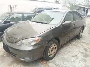 Toyota Camry 2004 Gray
