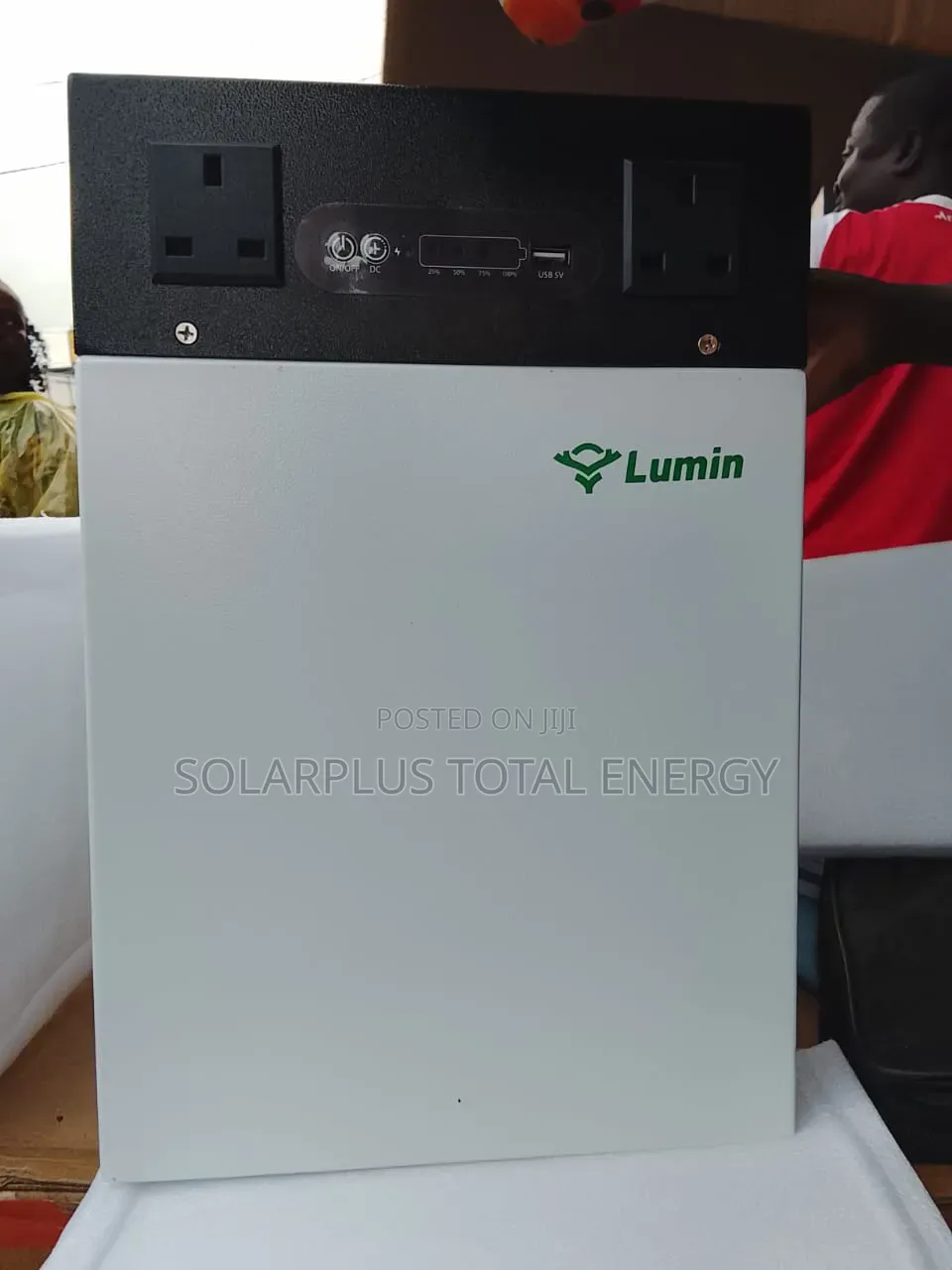 Lumin 1000w 2kwh Solar Generator