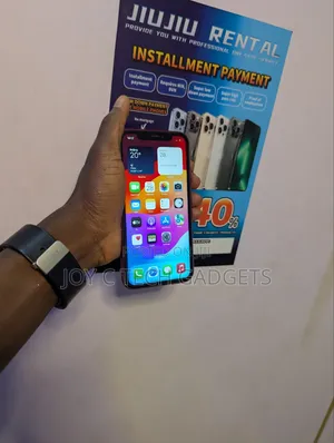 Apple iPhone XR 64 GB Red