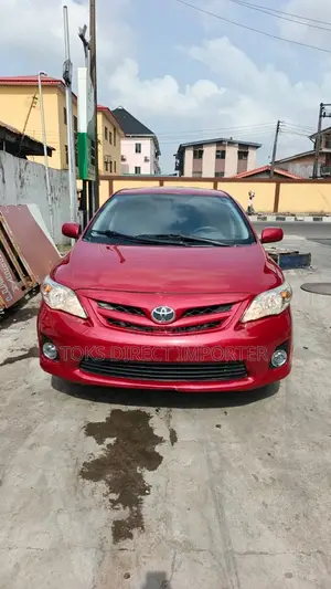 Toyota Corolla LE 4dr Sedan (1.8L 4cyl 4A) 2011 Red