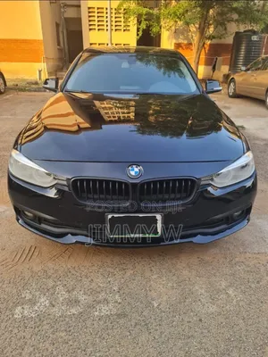 BMW 320i Sedan RWD 2017 Black