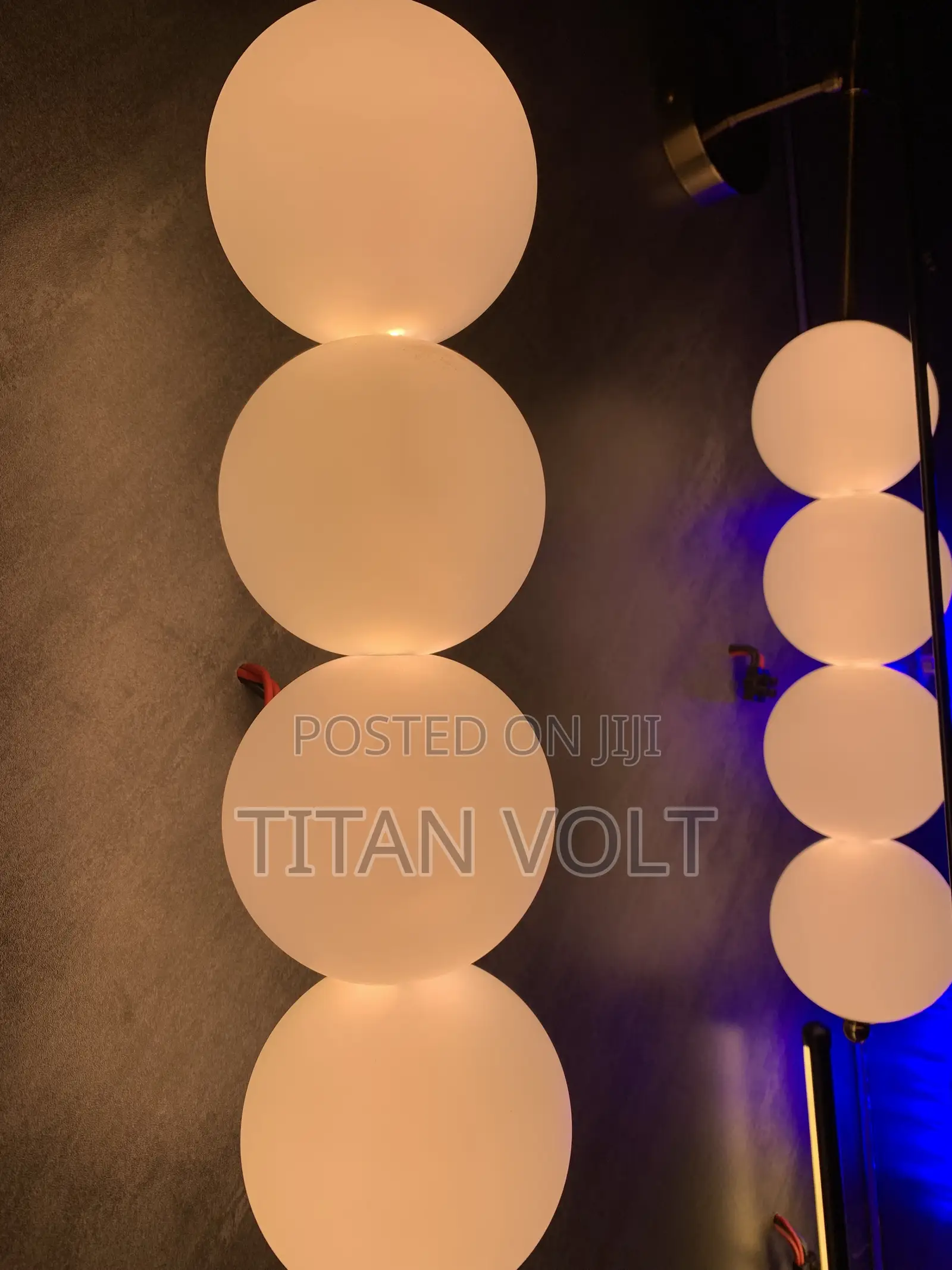 4 Globe Pendant Dropping Light