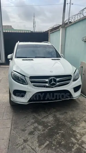 Mercedes-Benz GLE-Class 2017 White