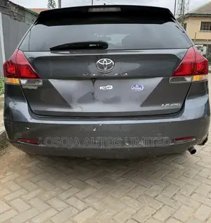 Toyota Venza LE 4dr Wagon (2.7L 4cyl 6A) 2015 Gray