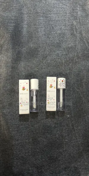 Moisturizing Lip Care | Lip Gloss