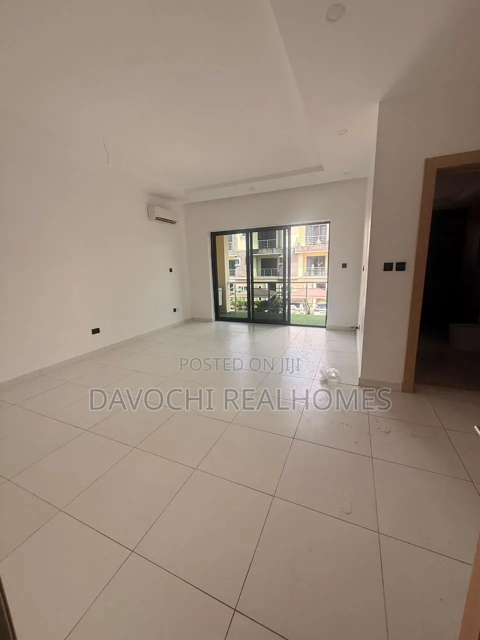 4bdrm Duplex in MacPherson for rent
