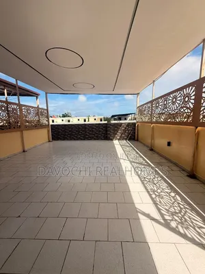 4bdrm Duplex in MacPherson for rent