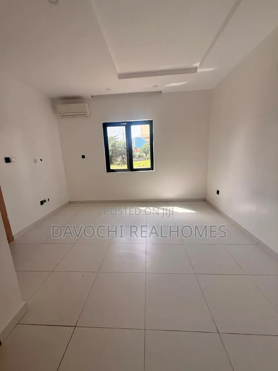 4bdrm Duplex in MacPherson for rent