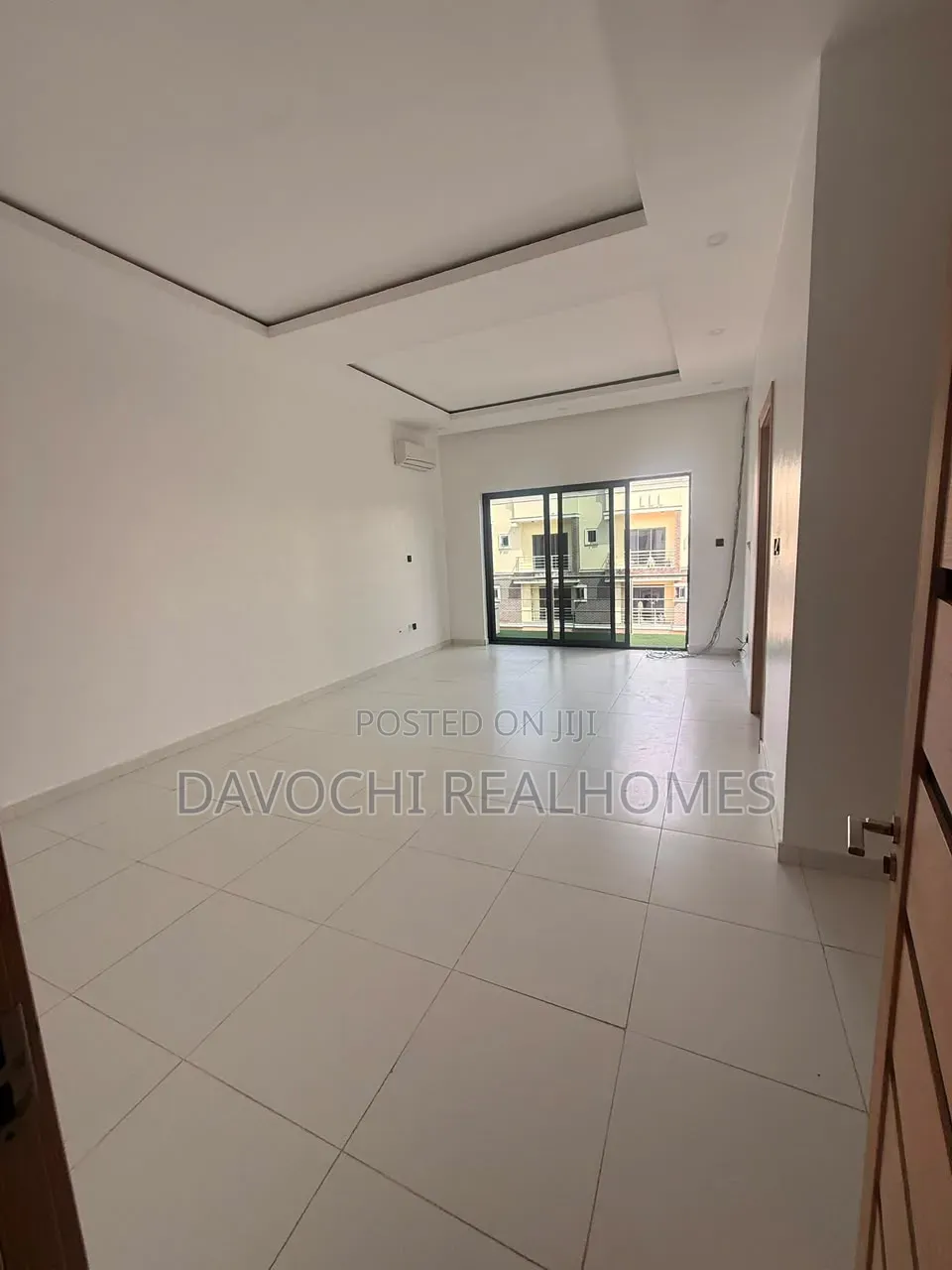 4bdrm Duplex in MacPherson for rent