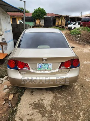 Honda Civic 2027 Gold