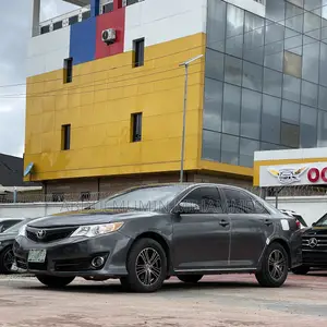 Toyota Camry 2012 Gray