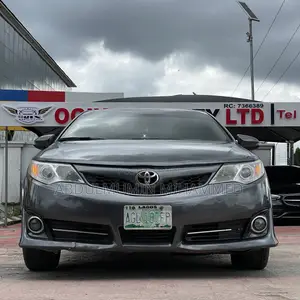 Toyota Camry 2012 Gray