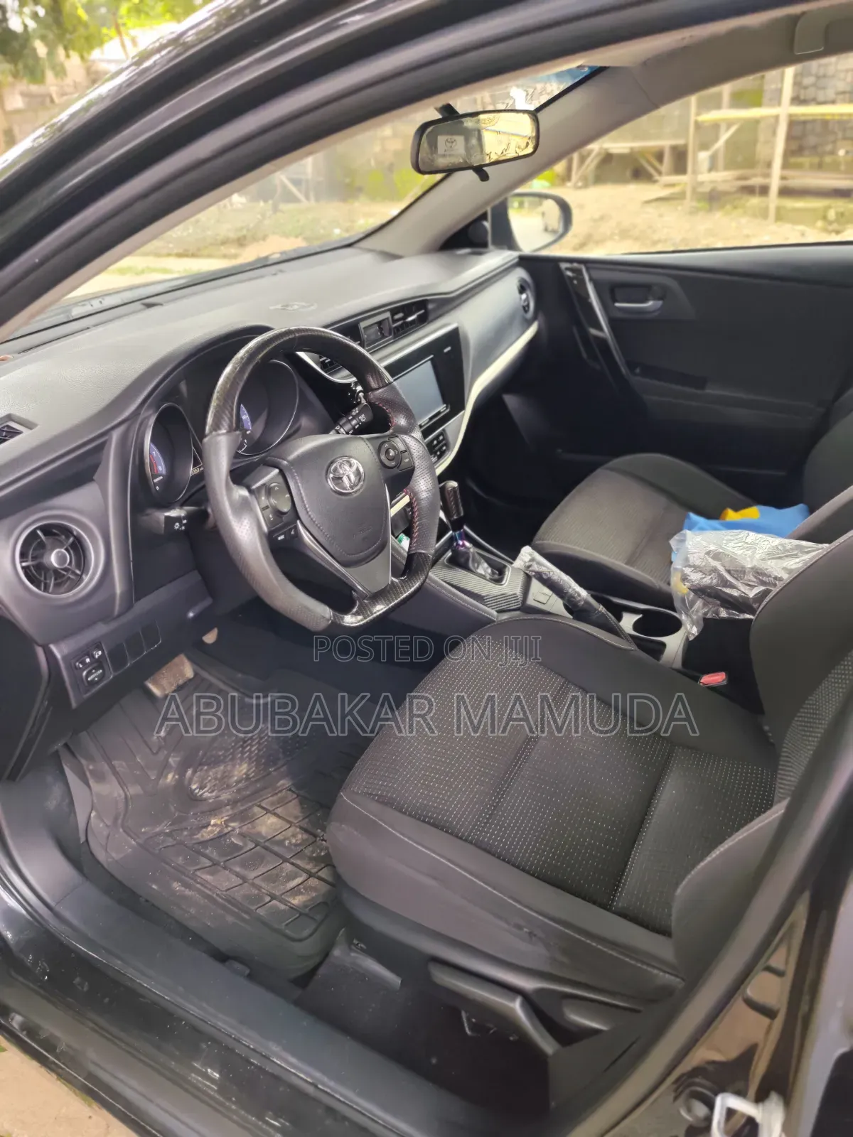Toyota Corolla 2015 Black